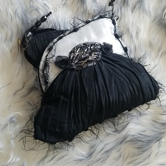 "Elegant Sparkle: Black & Silver Mary Frances Evening Purse" - Picture 7 of 11